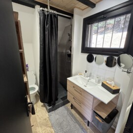 Location chalet Lac de Payolle : salle de bain.